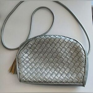 Jennifer Moore Faux Leather Woven Basketweave Honeycomb Crossbody Bag Silver